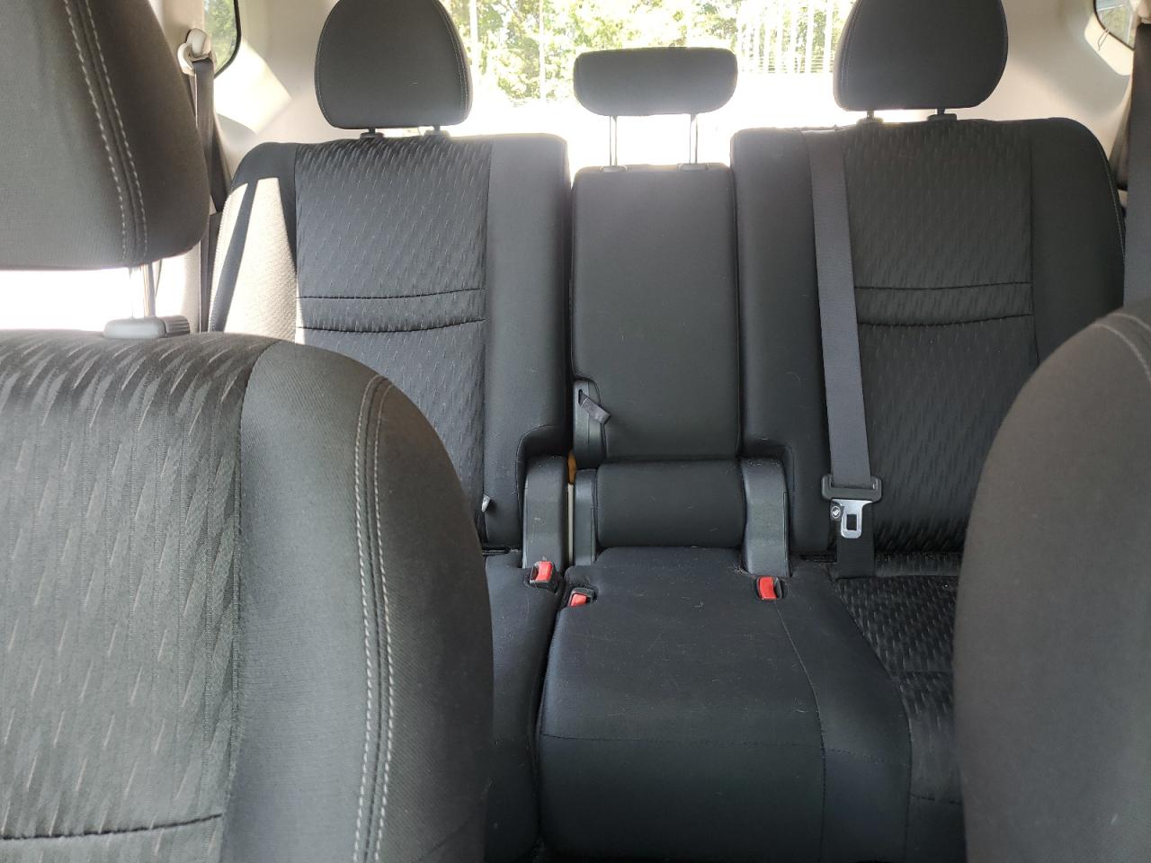 2019 Nissan Rogue S VIN: KNMAT2MVXKP504238 Lot: 71230725