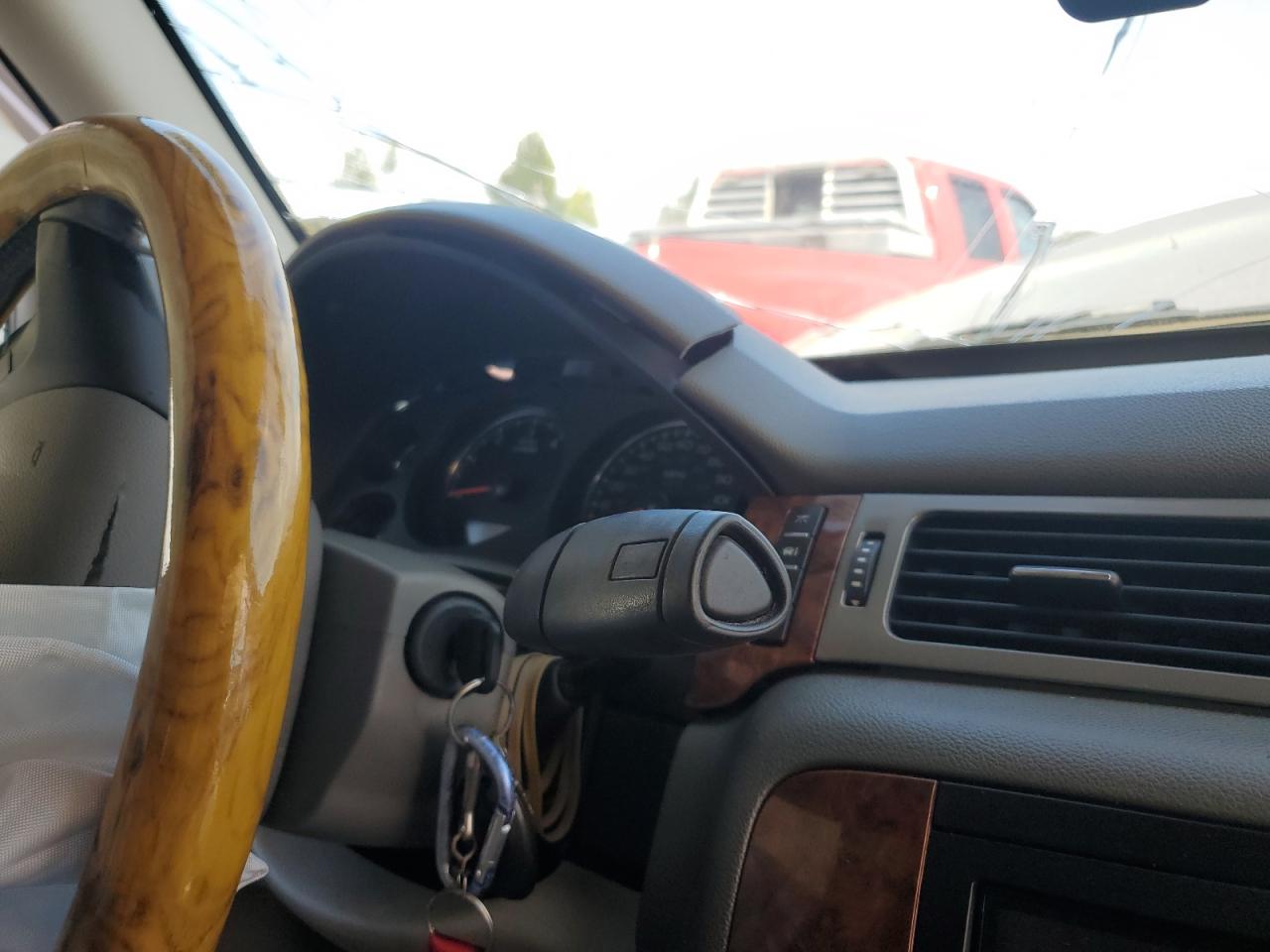 2008 Chevrolet Suburban K1500 Ls VIN: 3GNFK16318G171592 Lot: 80056965