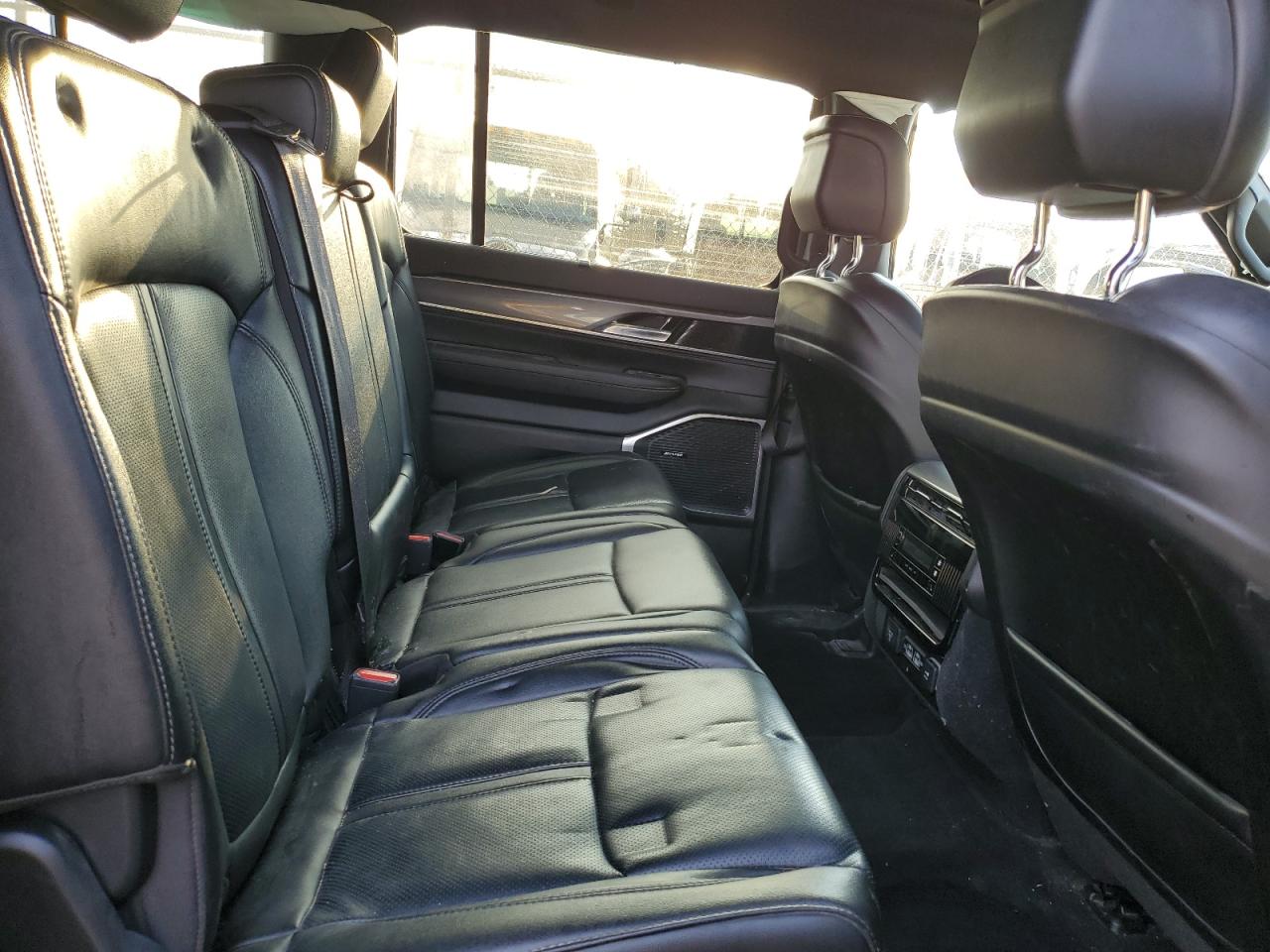 2022 Jeep Wagoneer Series I VIN: 1C4SJVAT6NS217415 Lot: 80211375