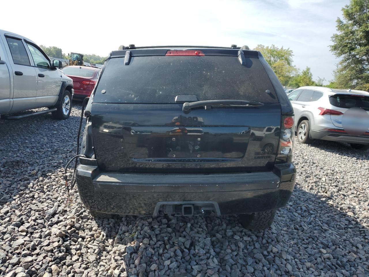 2005 Jeep Grand Cherokee Limited VIN: 1J4HR58225C642330 Lot: 71357575