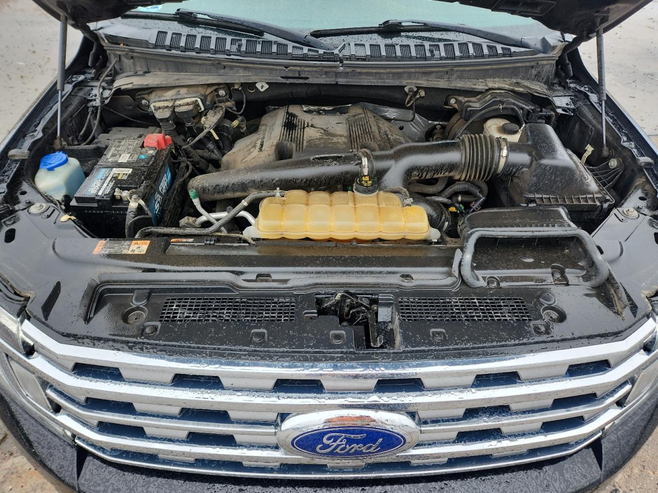 2018 Ford Expedition Xlt VIN: 1FMJU1JT8JEA43895 Lot: 81161255