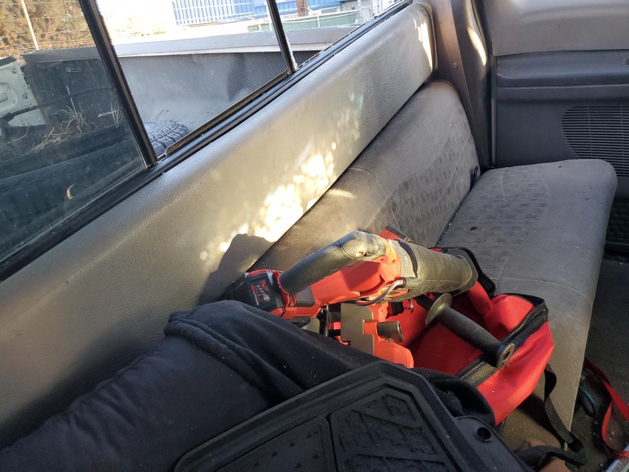 1999 Ford F250 Super Duty VIN: 1FTNX21F6XEE67842 Lot: 80900455