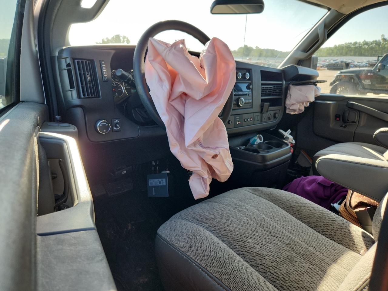 2019 Chevrolet Express G3500 Lt VIN: 1GAZGPFG9K1155362 Lot: 83942135