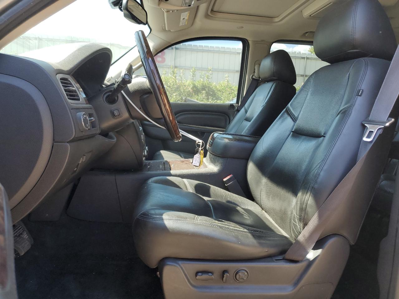 2013 GMC Yukon Xl Denali VIN: 1GKS2MEF5DR200708 Lot: 70676495