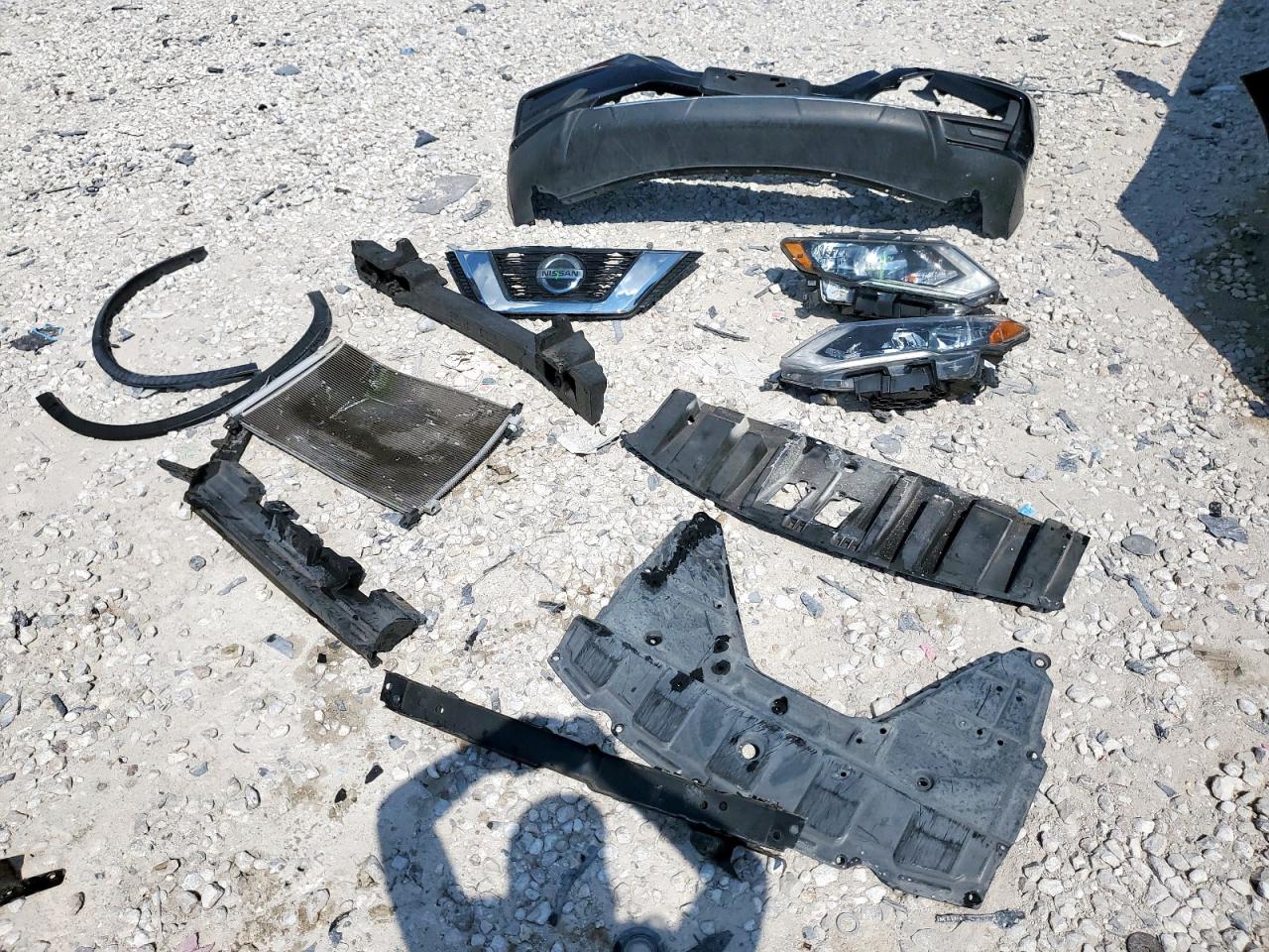 2018 Nissan Rogue S VIN: KNMAT2MT6JP508381 Lot: 80129825