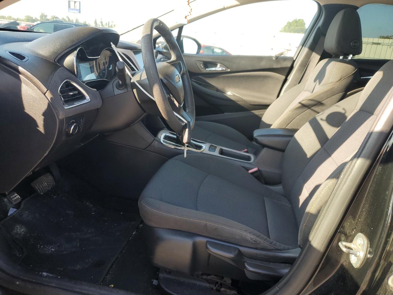 2017 Chevrolet Cruze Ls VIN: 1G1BC5SM8H7185598 Lot: 84278525