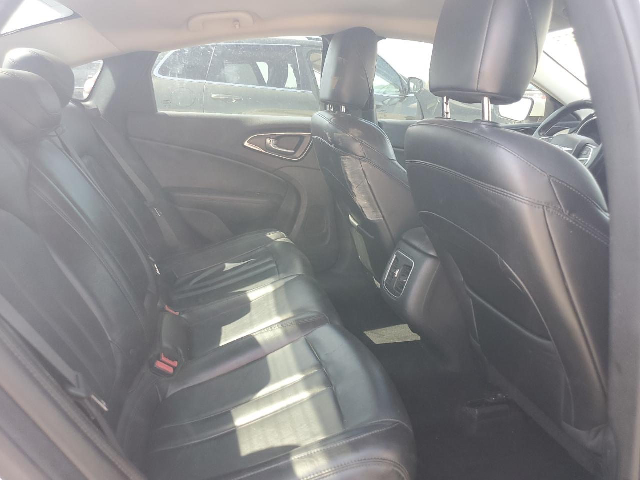 2015 Chrysler 200 C VIN: 1C3CCCCB7FN710709 Lot: 80396075