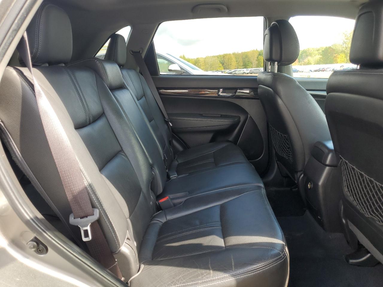 2011 Kia Sorento Ex VIN: 5XYKUDA29BG170469 Lot: 83872655