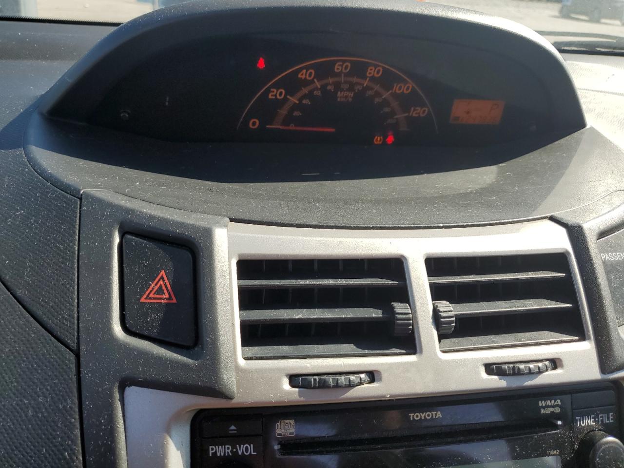 2010 Toyota Yaris VIN: JTDKT4K37A5303375 Lot: 84184305