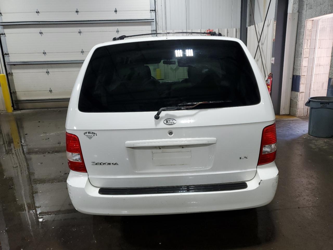 2005 Kia Sedona Ex VIN: KNDUP132656757280 Lot: 84048585