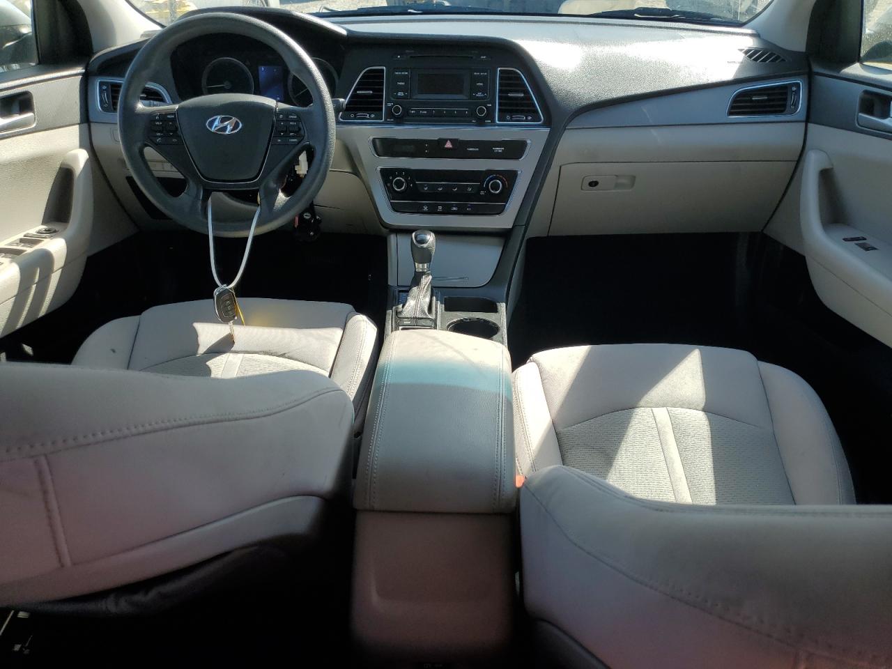 2015 Hyundai Sonata Se VIN: 5NPE24AF9FH005915 Lot: 83980145