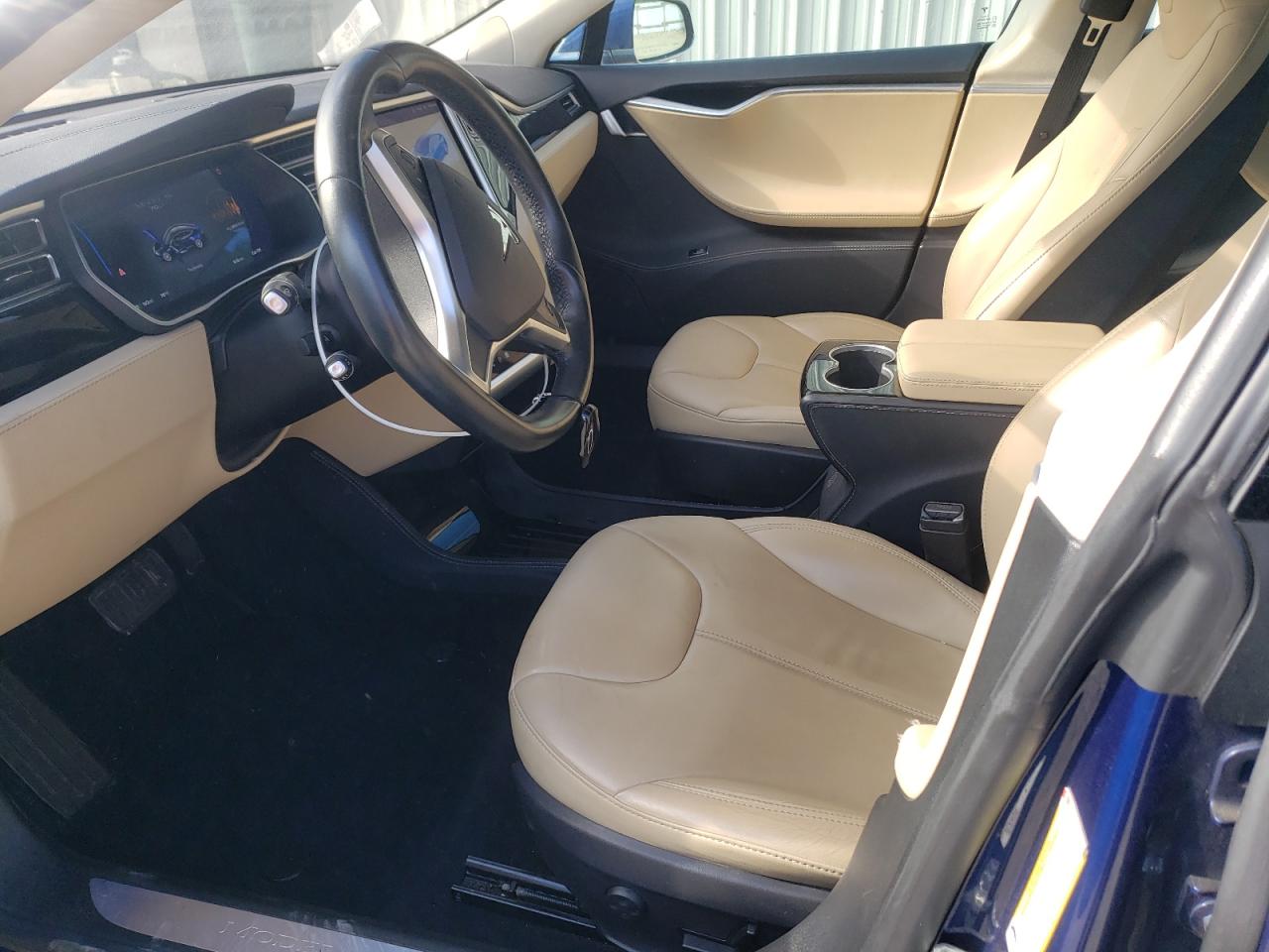 2015 Tesla Model S VIN: 5YJSA1E24FF104815 Lot: 71048625