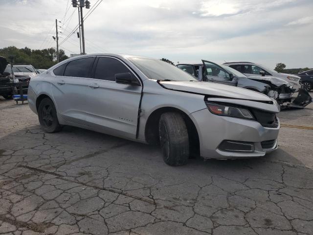 Sedans CHEVROLET IMPALA 2016 Srebrny