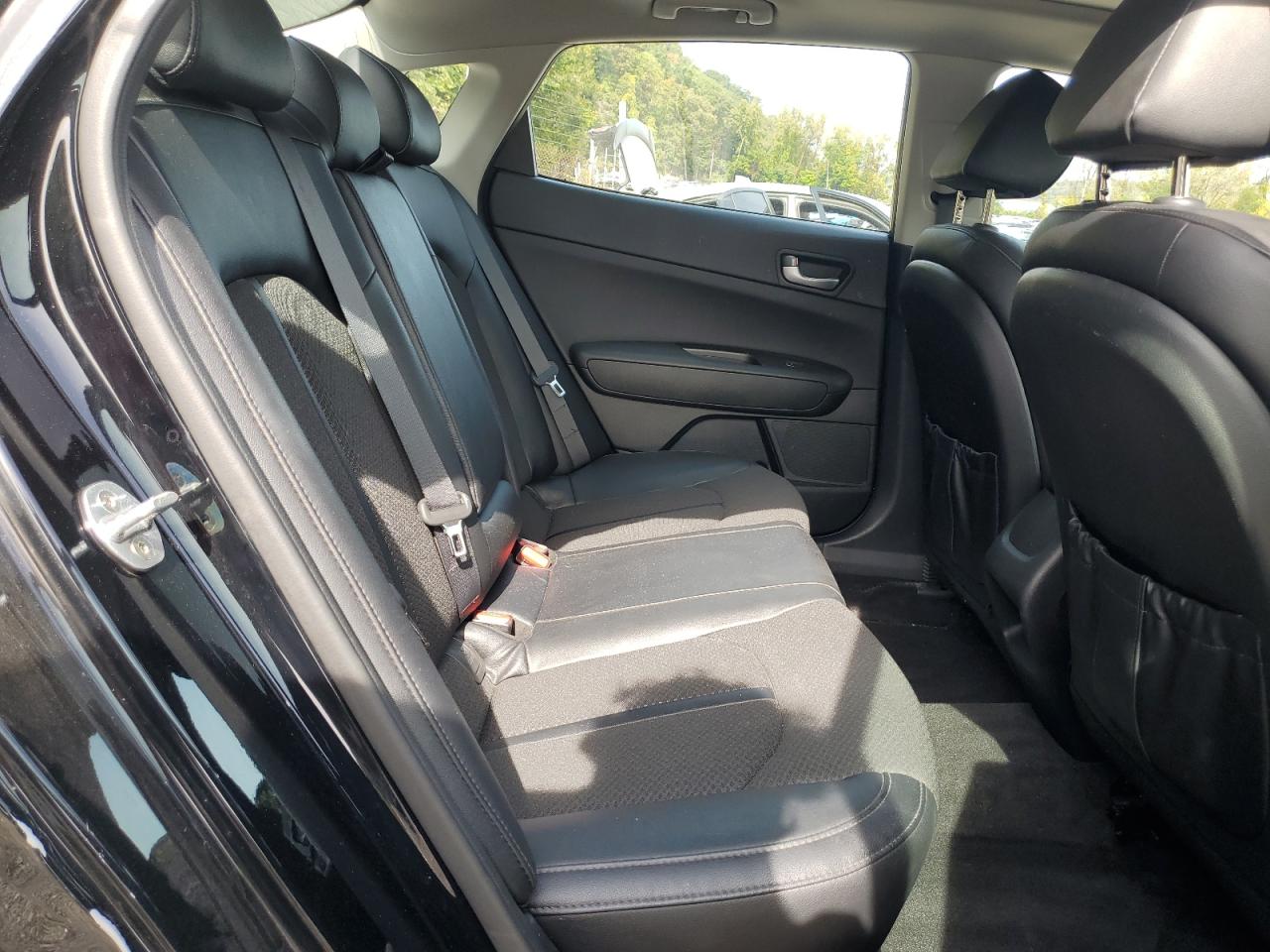 2018 Kia Optima Lx VIN: 5XXGT4L30JG220211 Lot: 81895795