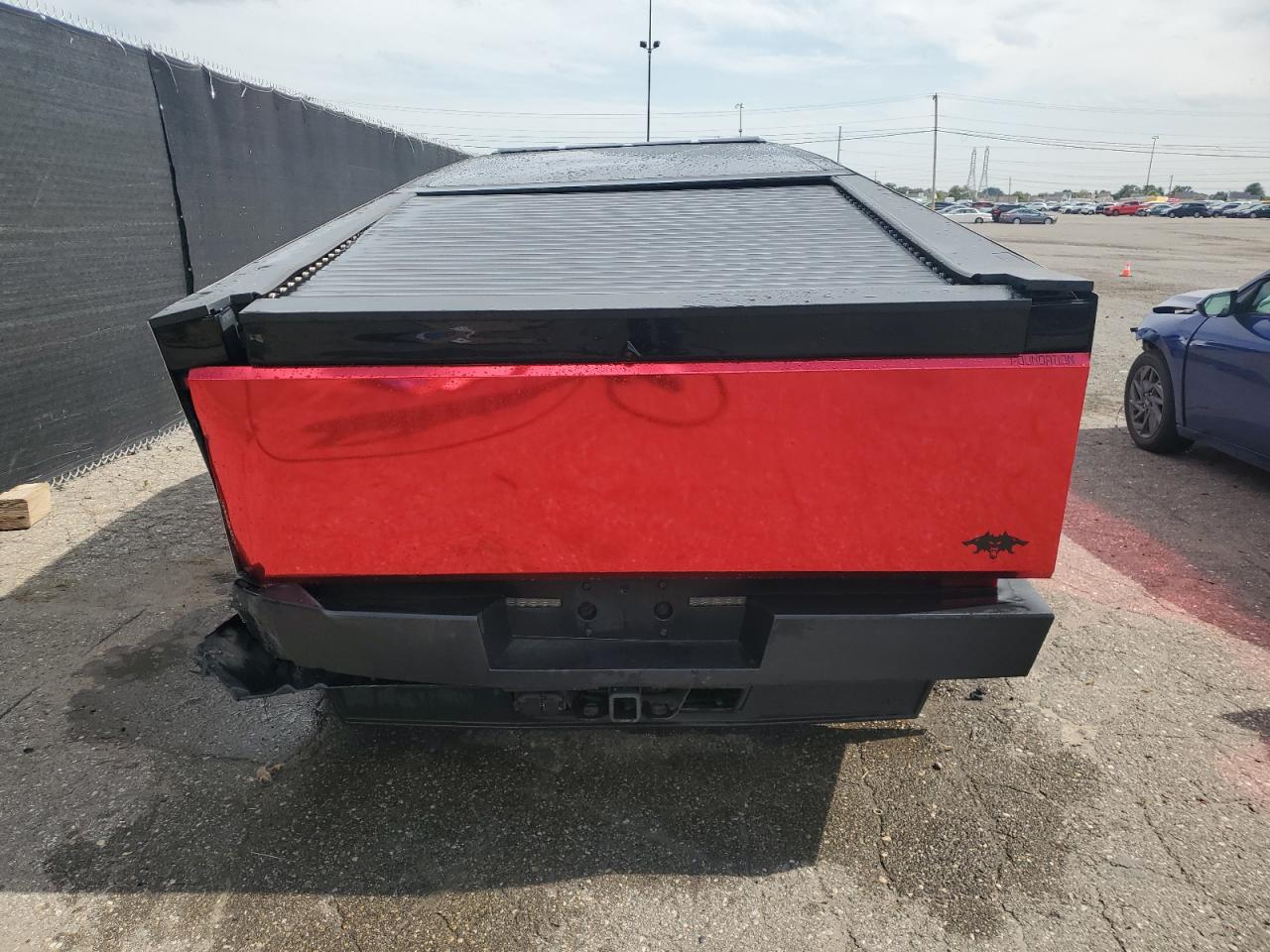 2024 Tesla Cybertruck VIN: 7G2CEHED9RA008583 Lot: 71047955