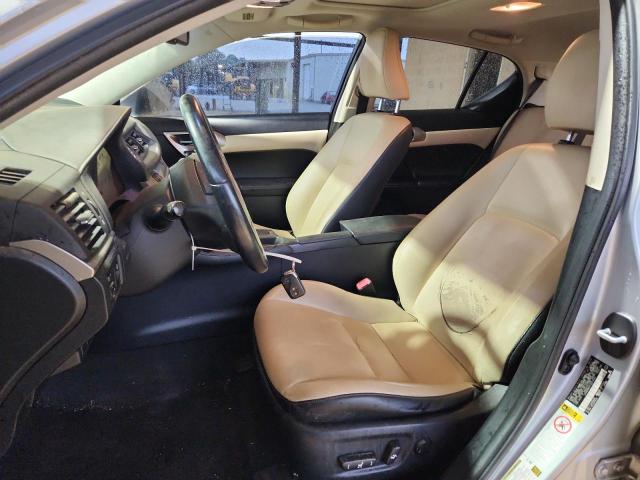  LEXUS CT 200 2015 Srebrny