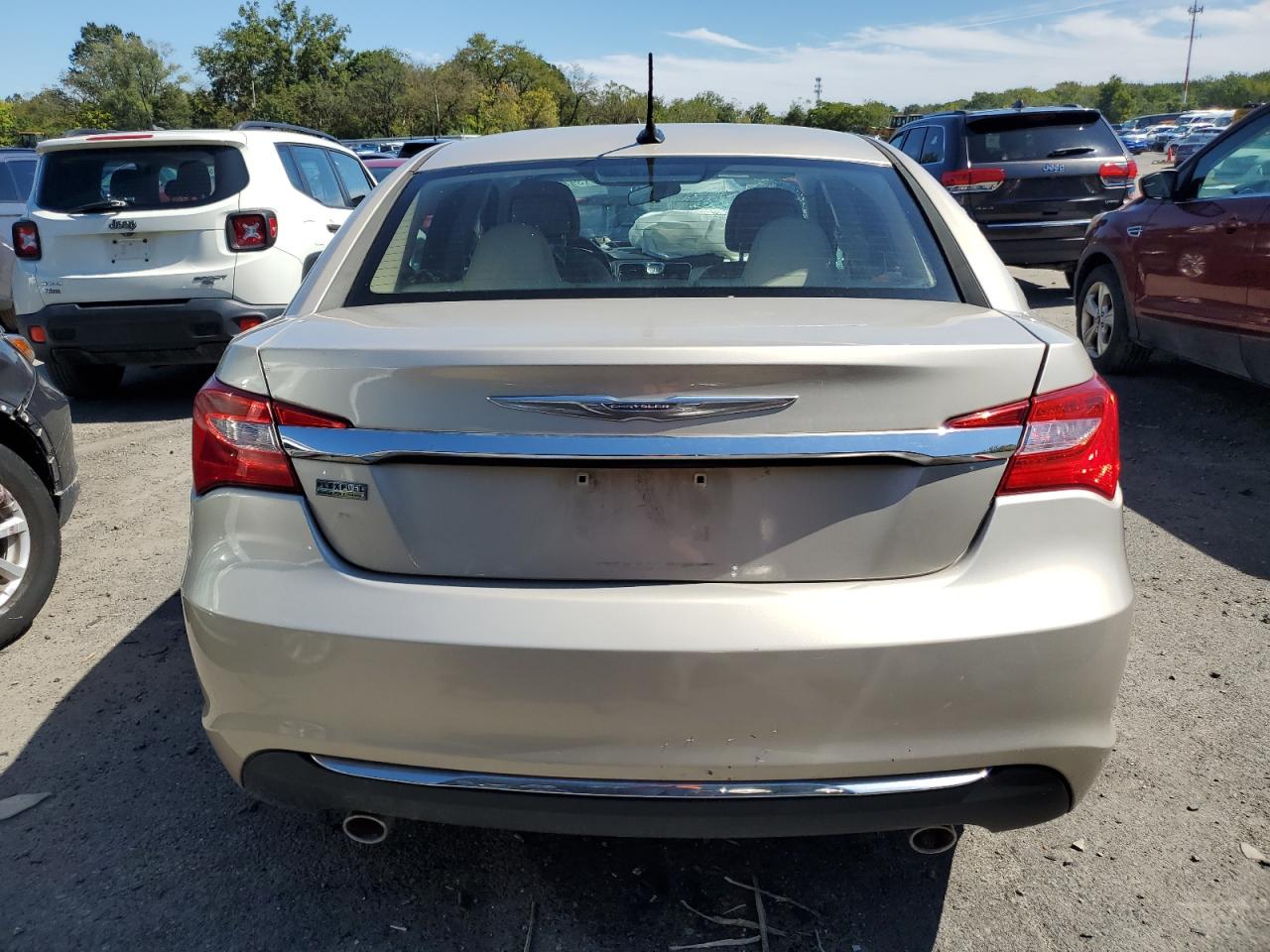 2013 Chrysler 200 Touring VIN: 1C3CCBBG8DN731847 Lot: 71392075