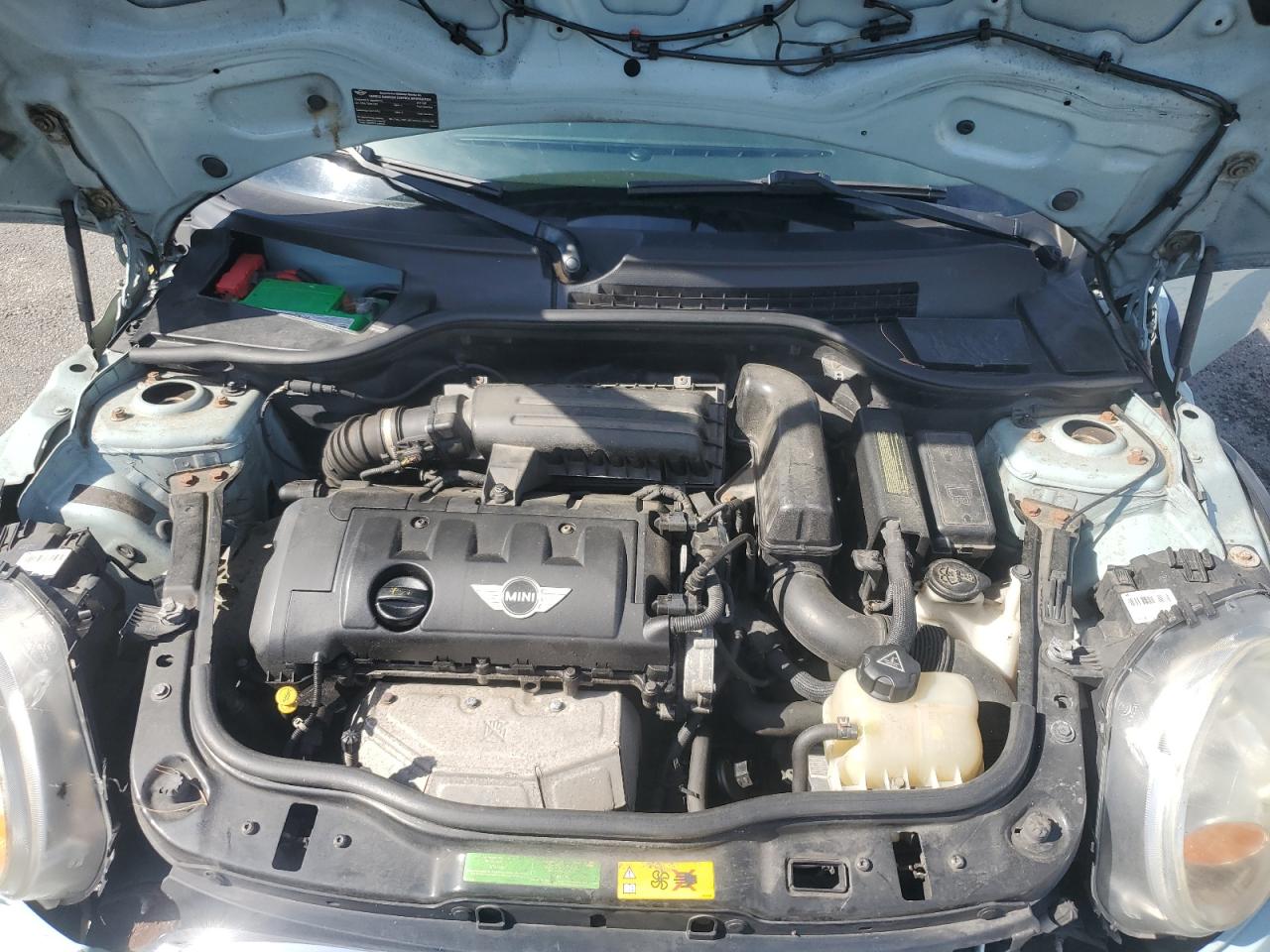 2011 Mini Cooper VIN: WMWSU3C53BT182474 Lot: 84286955