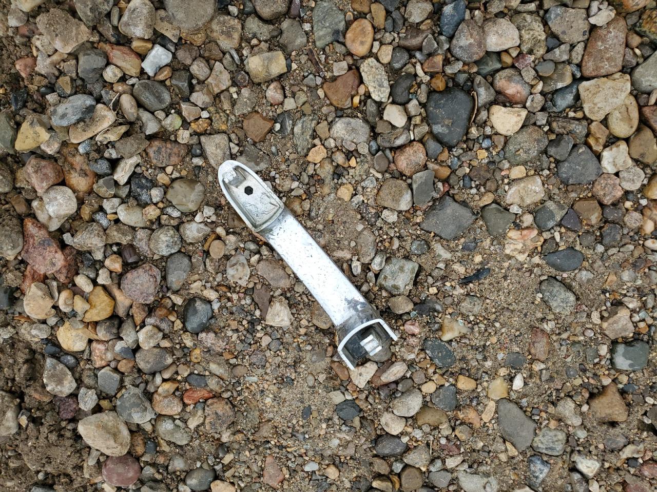 2007 Hyundai Entourage Gls VIN: KNDMC233276029811 Lot: 81155265