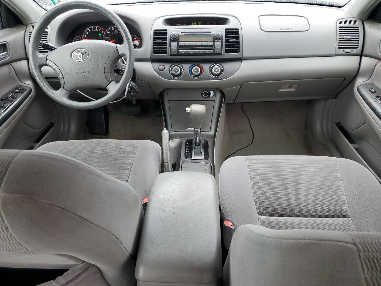 2005 Toyota Camry Le VIN: 4T1BE32K35U073739 Lot: 82128585