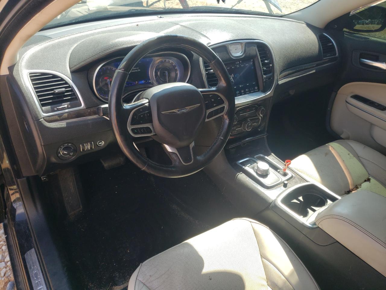 2019 Chrysler 300 Limited VIN: 2C3CCAEG4KH689284 Lot: 83825415