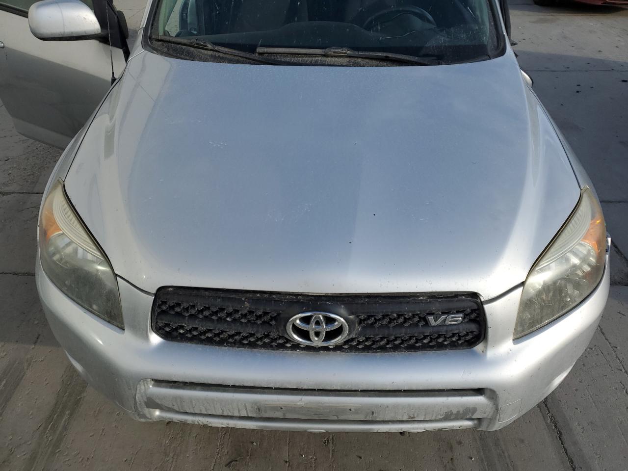2008 Toyota Rav4 Sport VIN: JTMBK32V585048993 Lot: 72039765