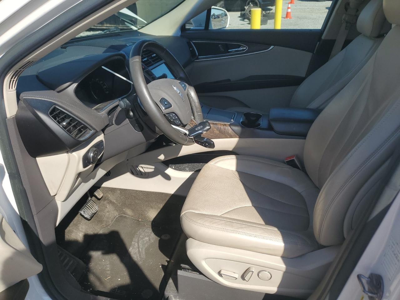 2016 Lincoln Mkx Reserve VIN: 2LMTJ8LR8GBL70026 Lot: 84256165