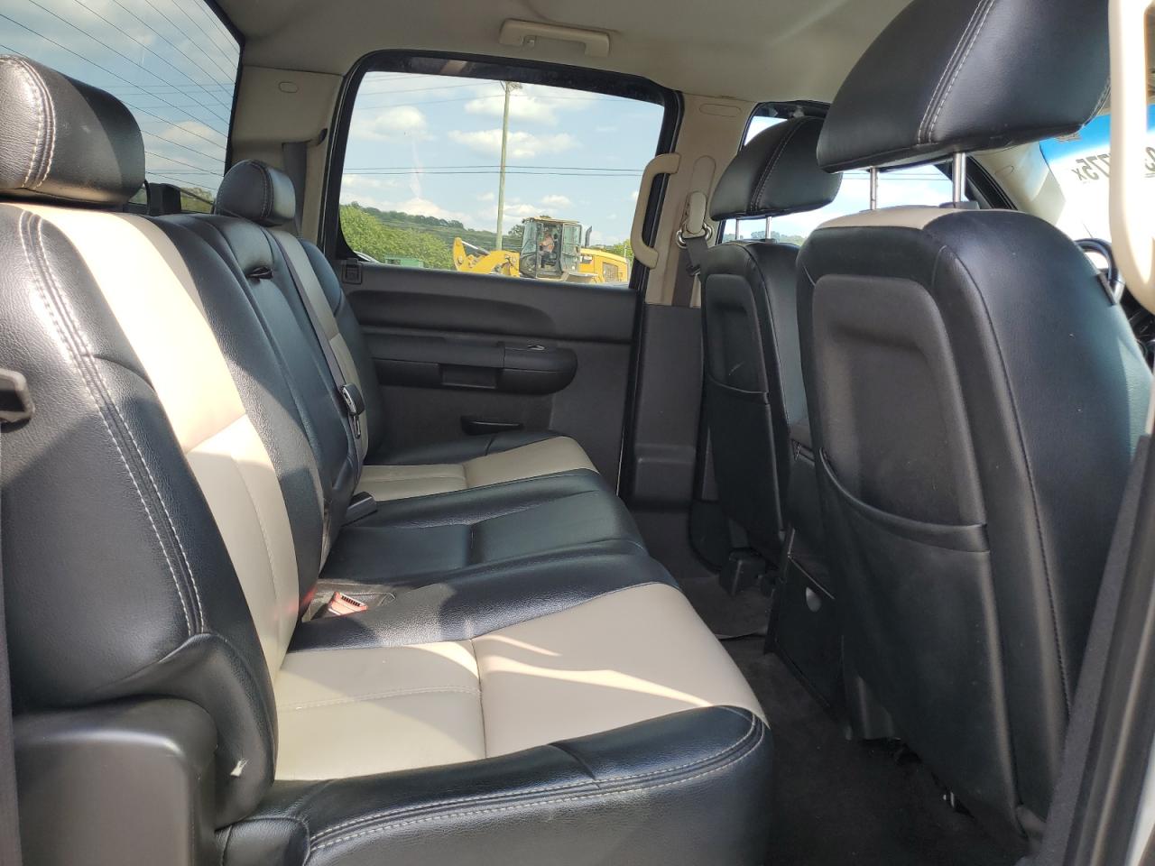 2011 Chevrolet Silverado C1500 Lt VIN: 3GCPCSE08BG320417 Lot: 80347775