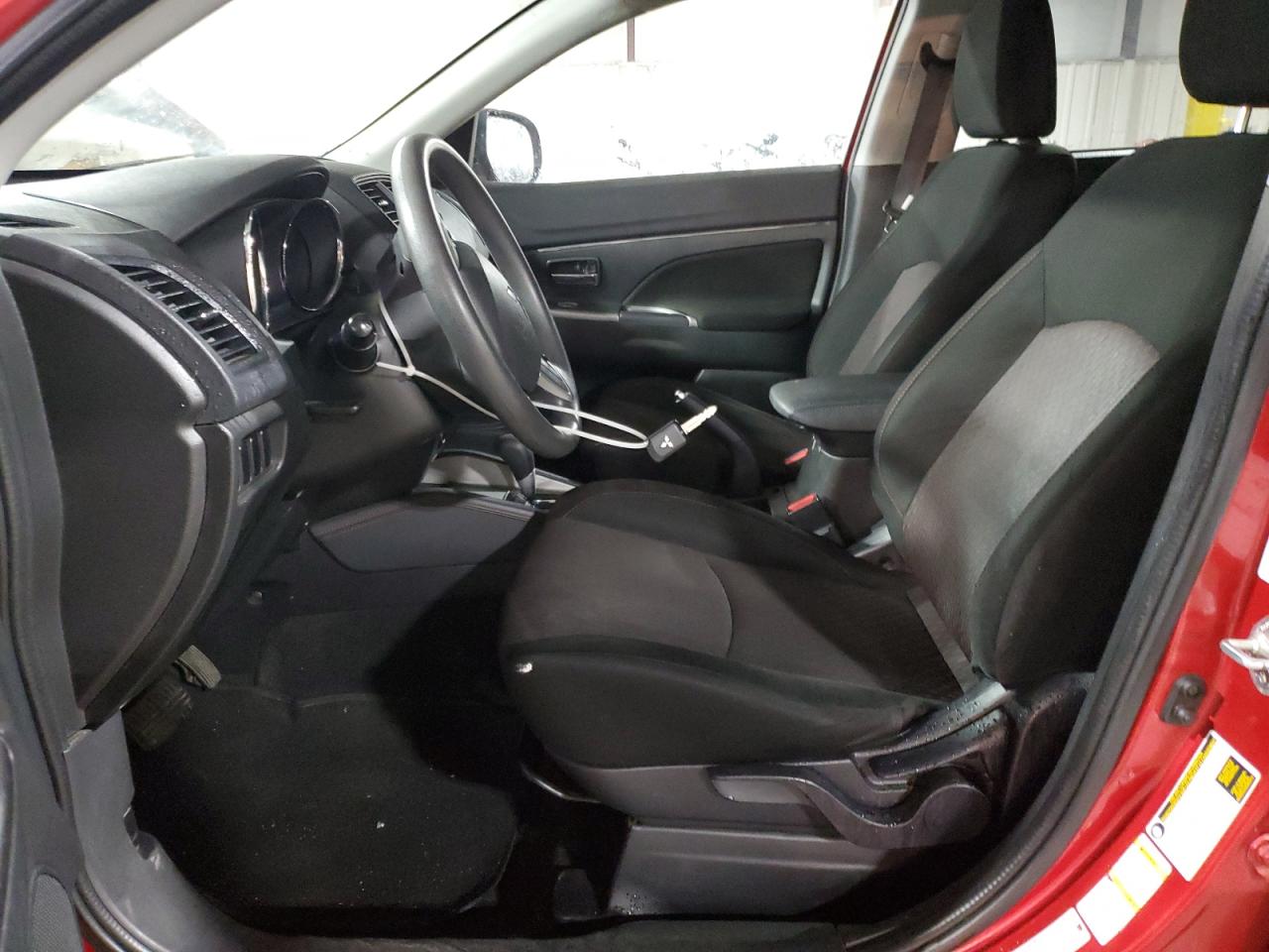 2018 Mitsubishi Outlander Sport Es VIN: JA4AR3AU8JZ035972 Lot: 81287385