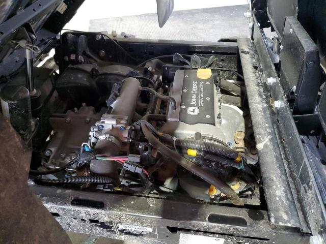 2024 JOHN DEERE XUV825M  