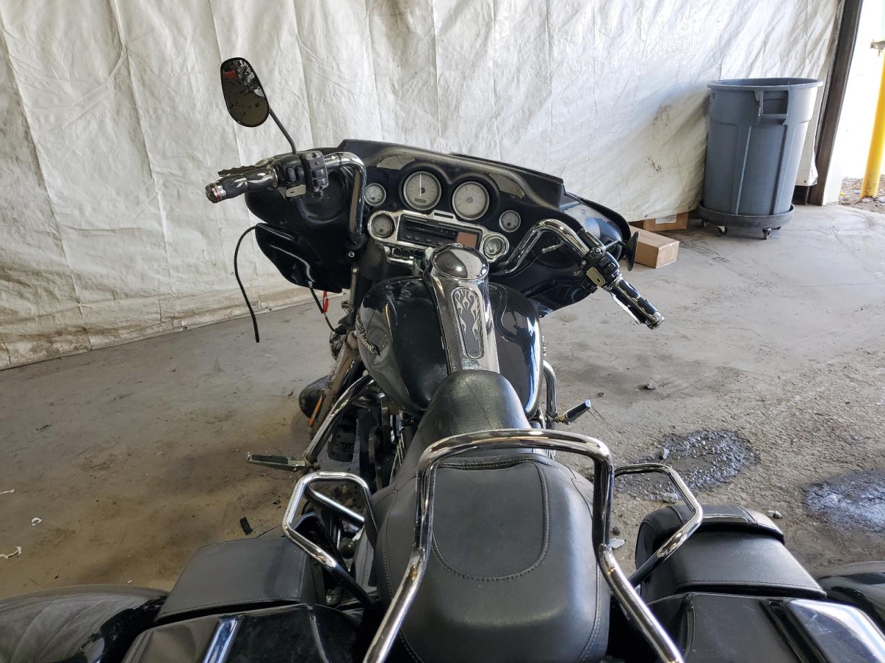 2010 Harley-Davidson Flhxxx VIN: 1HD1MBM13AB851382 Lot: 80524655