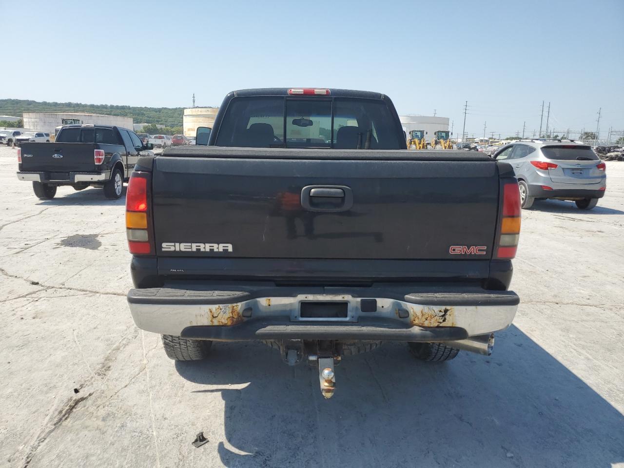 2003 GMC Sierra K2500 Heavy Duty VIN: 1GTHK29133E102016 Lot: 71918625