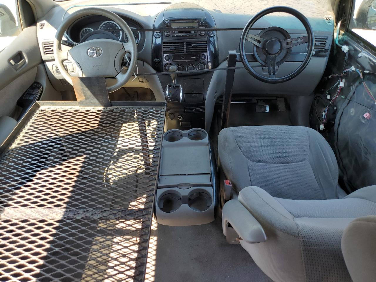 2004 Toyota Sienna Ce VIN: 5TDZA23C14S194076 Lot: 71280575