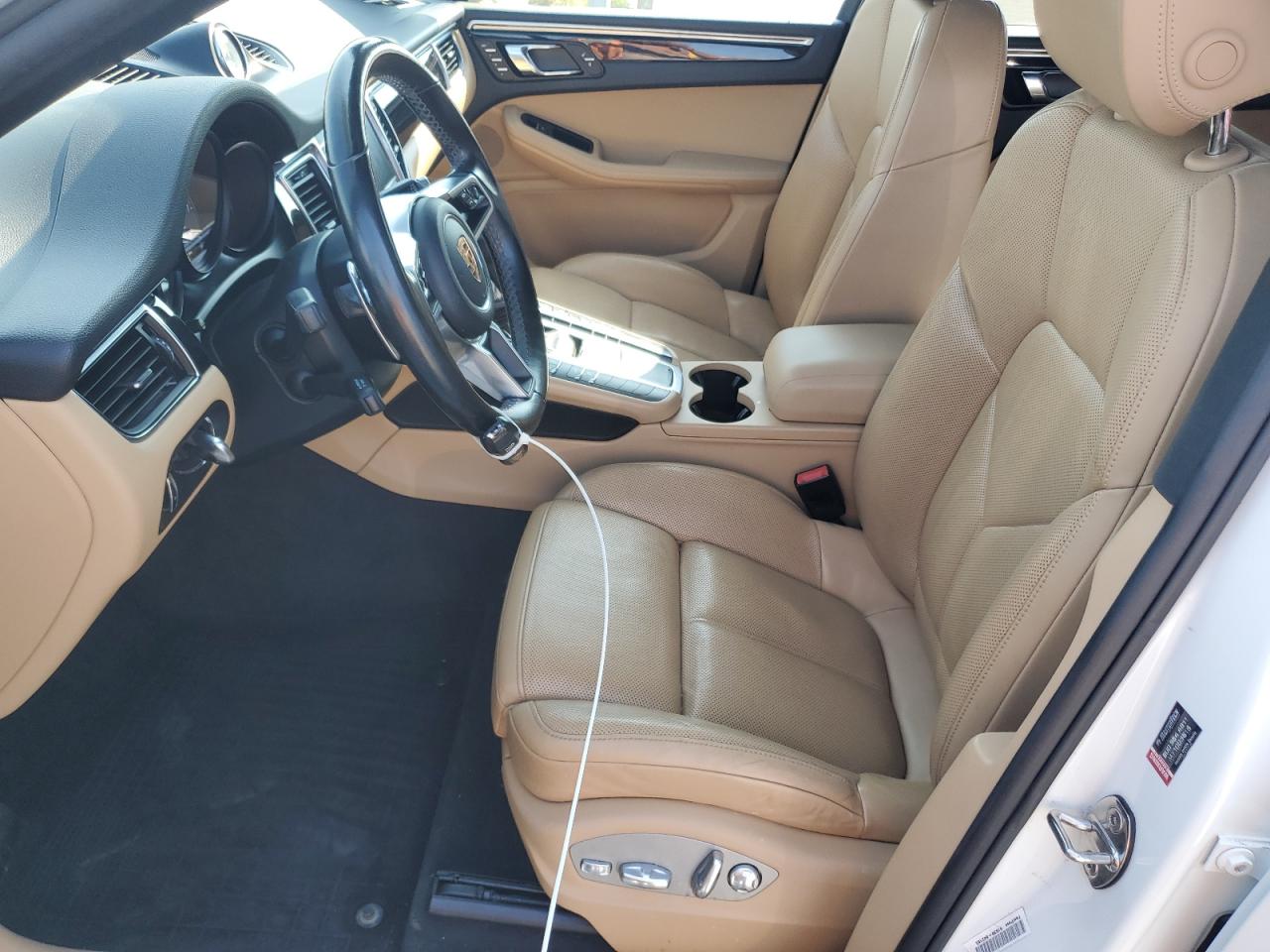 2017 Porsche Macan S VIN: WP1AB2A57HLB17524 Lot: 80383135