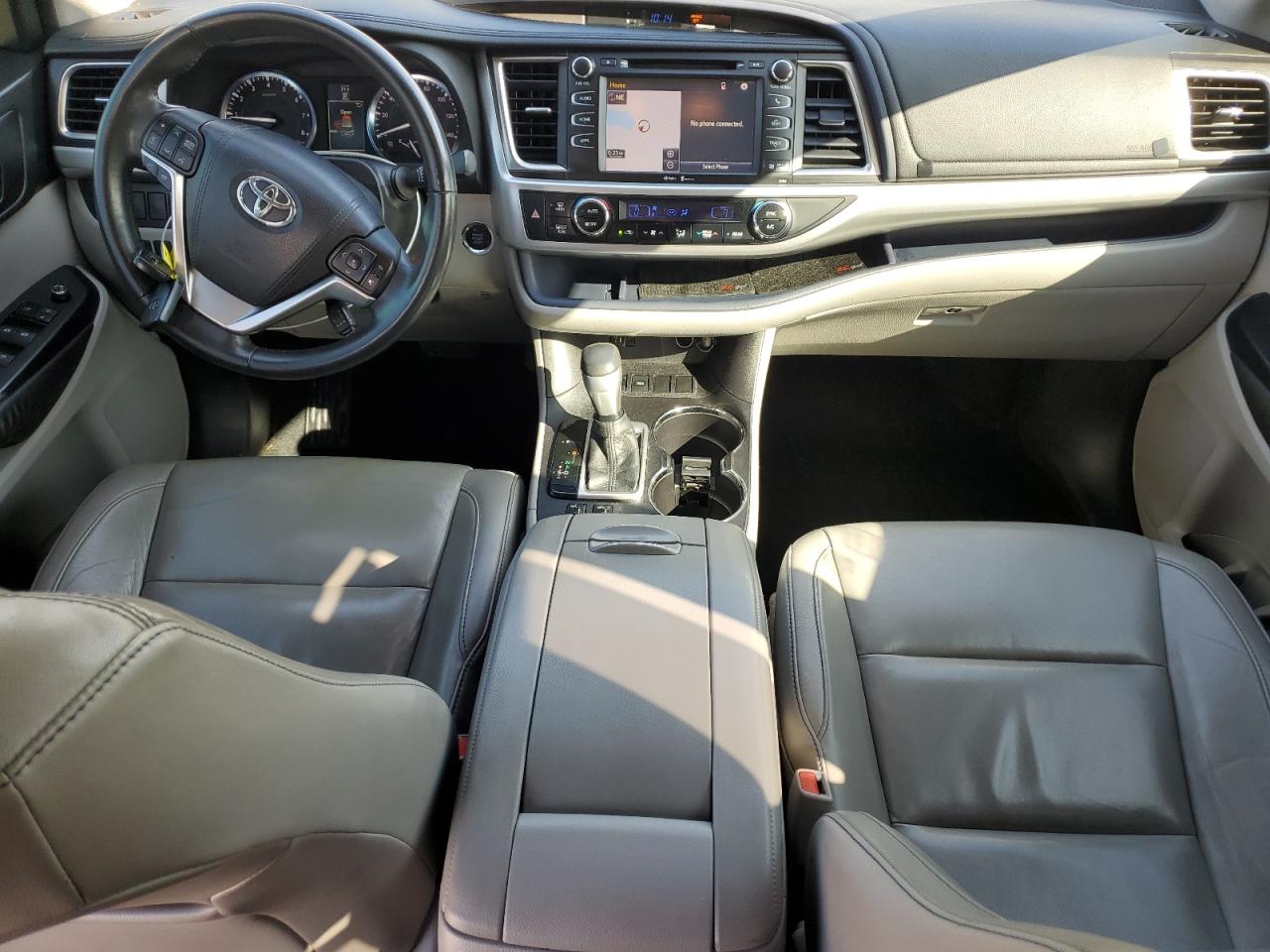 2015 Toyota Highlander Xle VIN: 5TDKKRFH5FS075691 Lot: 81252915