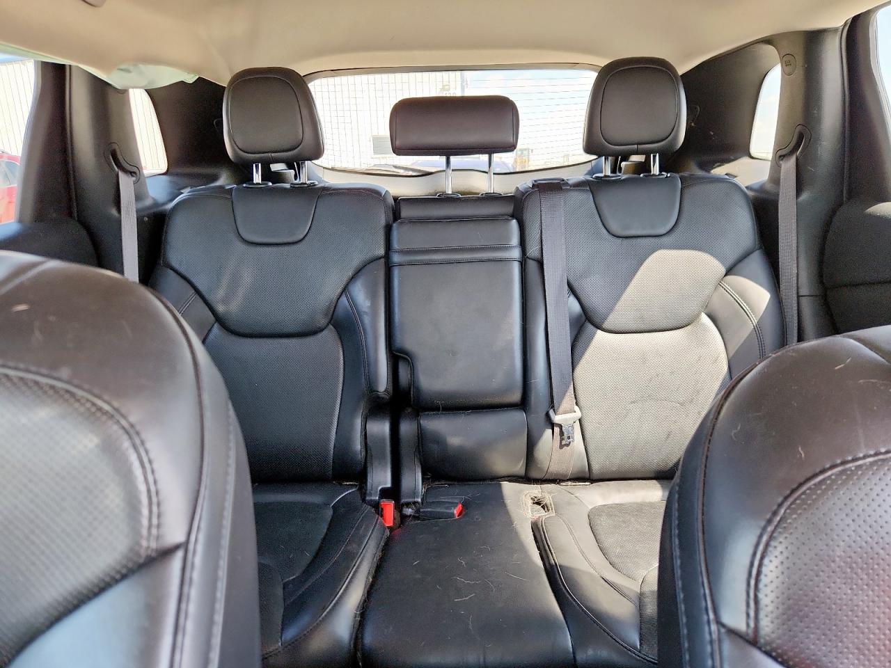 2017 Jeep Cherokee Overland VIN: 1C4PJLJS3HW617740 Lot: 71118565