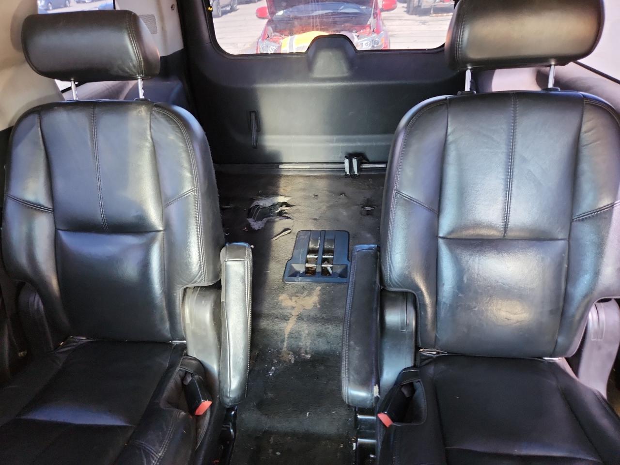 2007 GMC Yukon Denali VIN: 1GKFK63847J244400 Lot: 72004175