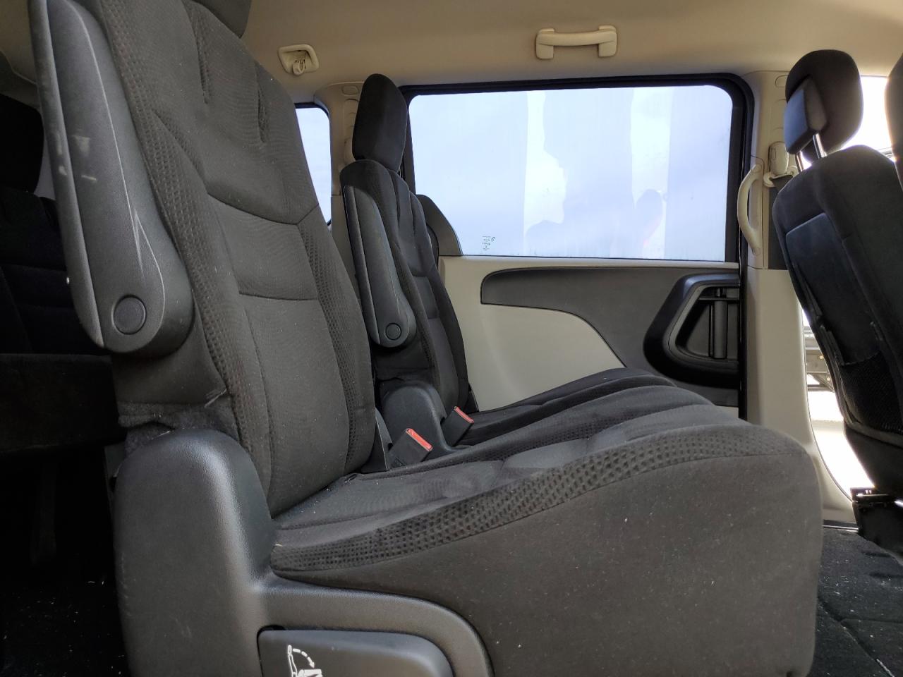 2016 Dodge Grand Caravan Se VIN: 2C4RDGBG6GR237056 Lot: 81151145