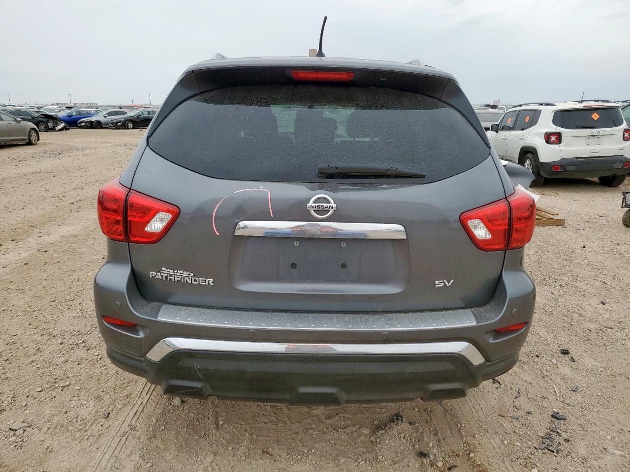 2018 Nissan Pathfinder S VIN: 5N1DR2MN4JC640054 Lot: 84292885