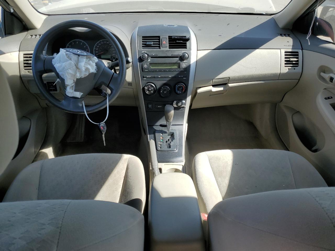 2010 Toyota Corolla Base VIN: 2T1BU4EE0AC199485 Lot: 81125785