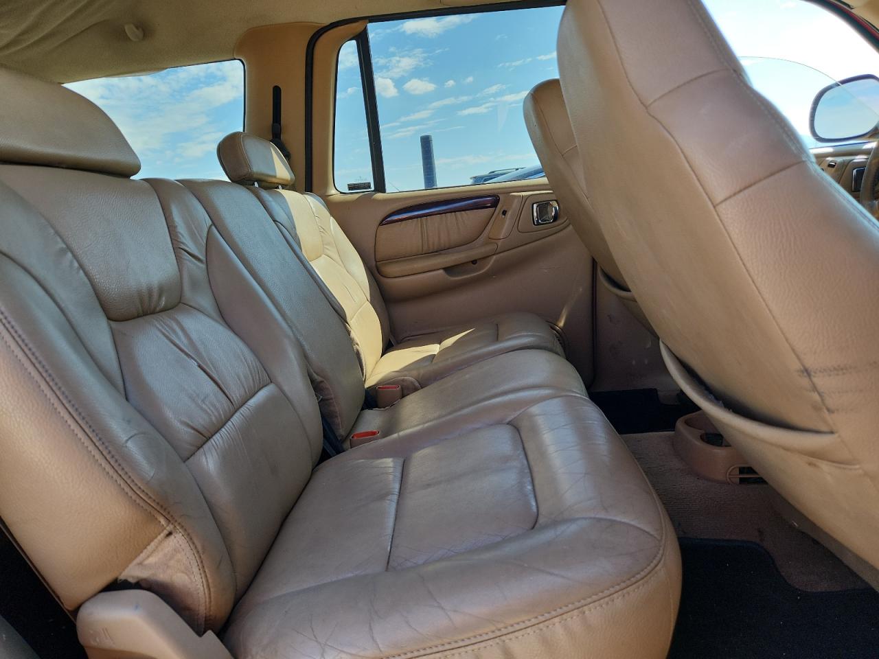 2000 Dodge Durango VIN: 1B4HS28Z9YF104374 Lot: 82122685