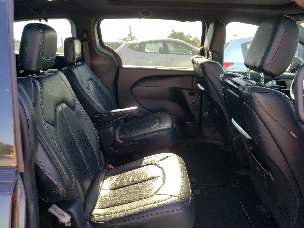 2019 Chrysler Pacifica Touring L Plus VIN: 2C4RC1EG7KR528797 Lot: 71873505