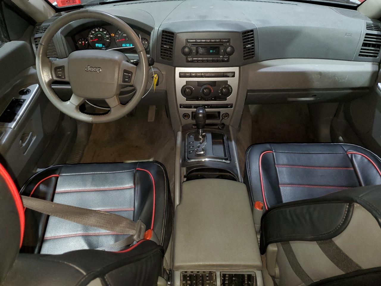 2005 Jeep Grand Cherokee Laredo VIN: 1J8GR48K55C696127 Lot: 72079595