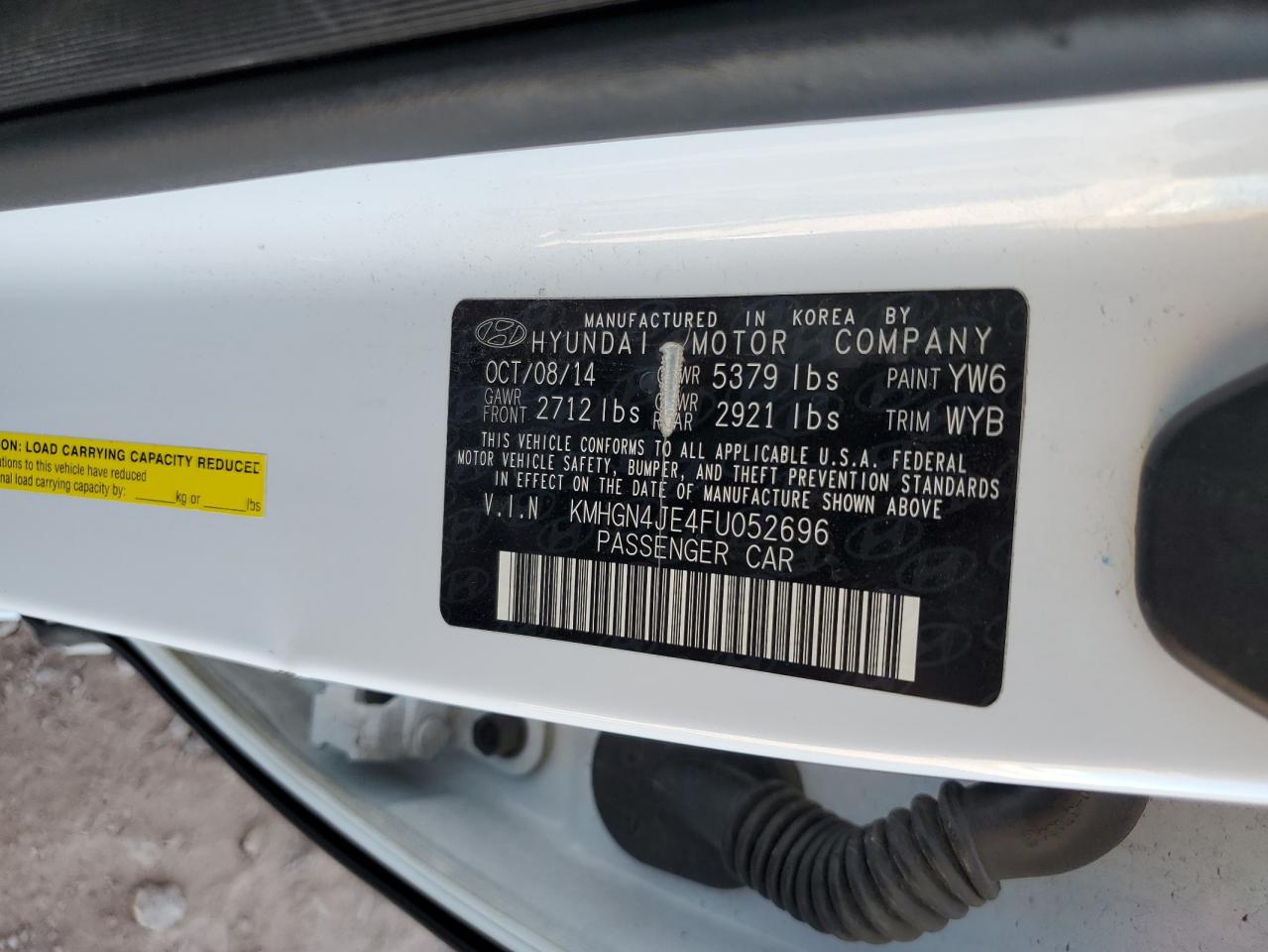 2015 Hyundai Genesis 3.8L VIN: KMHGN4JE4FU052696 Lot: 80216105