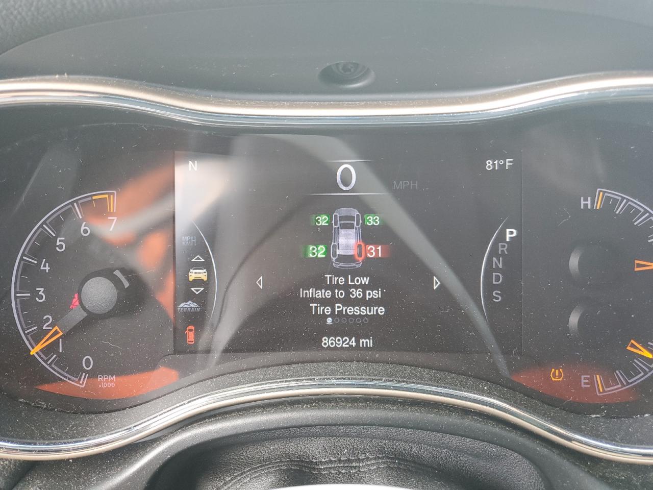 2015 Jeep Grand Cherokee Overland VIN: 1C4RJFCG2FC130031 Lot: 70902305