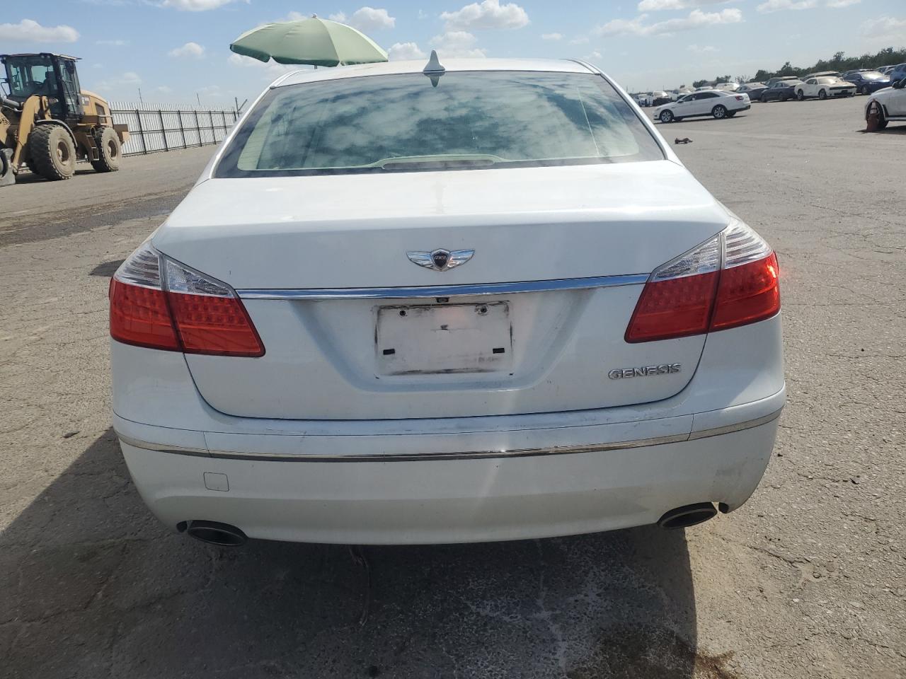 2011 Hyundai Genesis 3.8L VIN: KMHGC4DE9BU115660 Lot: 71825455