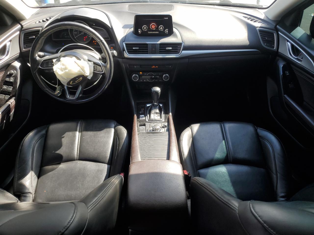 2018 Mazda 3 Touring VIN: 3MZBN1V36JM203358 Lot: 83762575