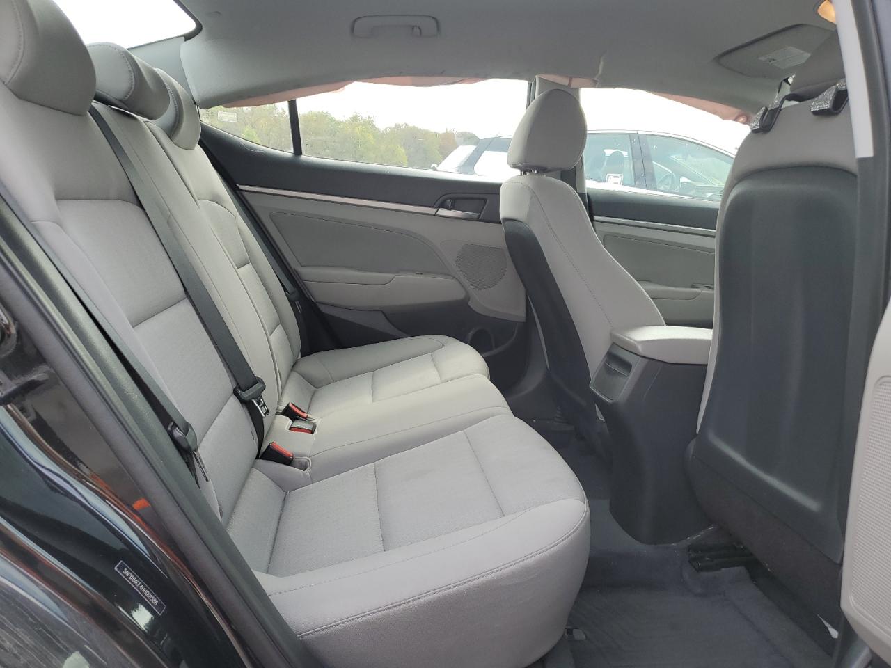 2017 Hyundai Elantra Se VIN: 5NPD84LF4HH001586 Lot: 83804875