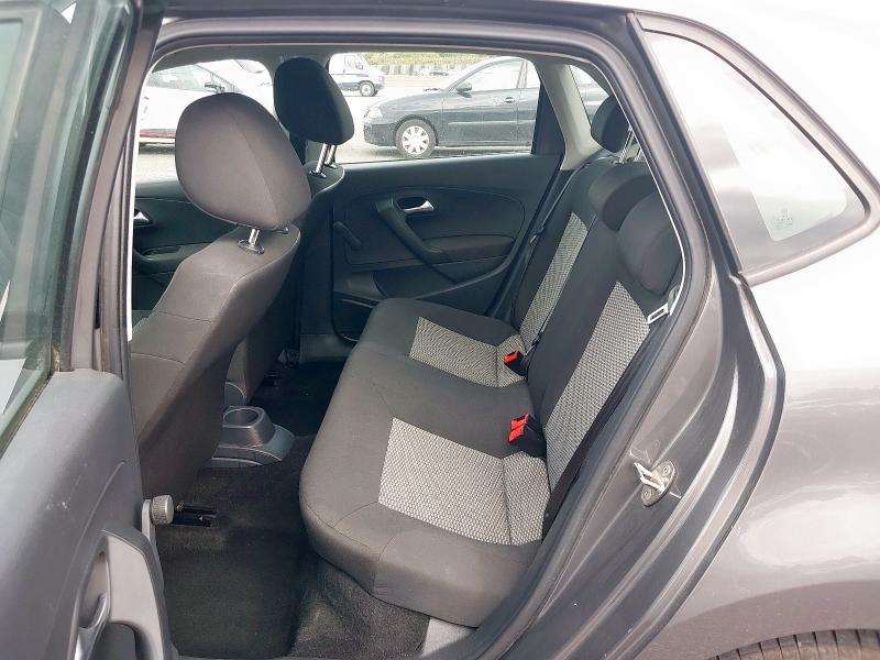 2014 VOLKSWAGEN POLO S