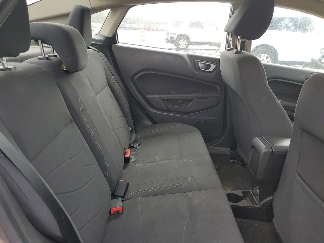 2014 Ford Fiesta Se VIN: 3FADP4BJ3EM225839 Lot: 70995155